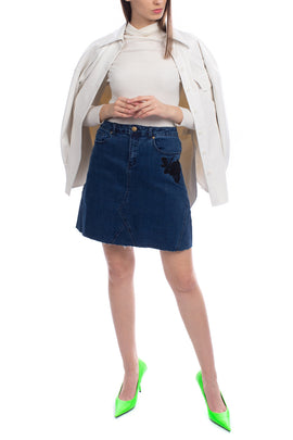 GEORGE J. LOVE Denim Skirt Size 27 Garment Dye Embroidered Flower Raw Hem