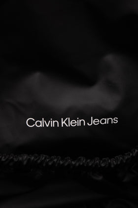 CALVIN KLEIN JEANS Foldable Makeup Cosmetic Bag Recycled Logo Top Handle Zipped gallery photo number 9