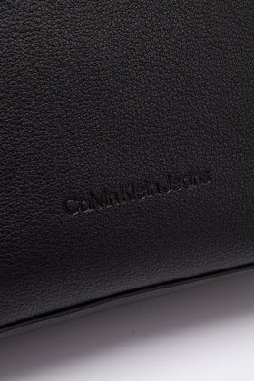 CALVIN KLEIN JEANS Travel Cosmetic Bag PU Leather Foldable Top Handle Logo gallery photo number 6
